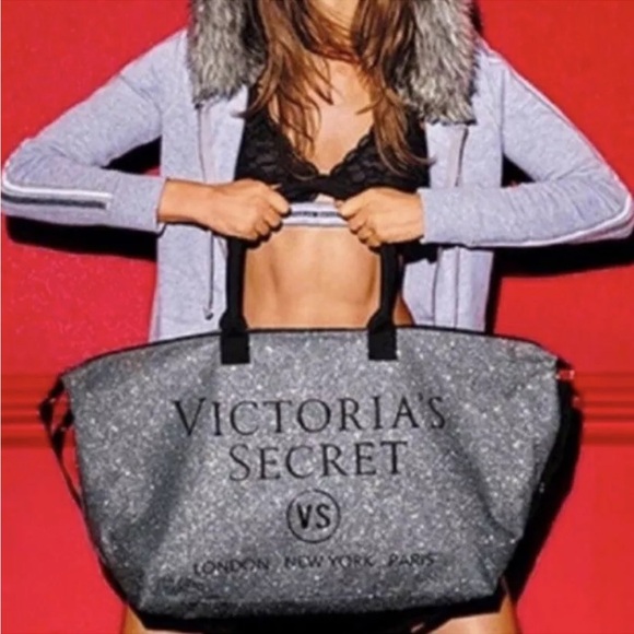 Victoria's Secret Shimmery Travel Bag - Picture 1 of 12